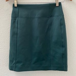 Lululemon pencil skirt size 4